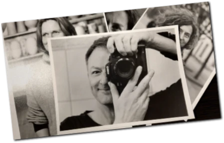 ein paar schwarz-weiß-Fotos mit abgebildeten Personen liegen übereinander